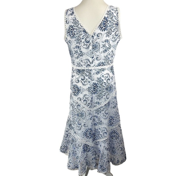 Just Taylor Sleeveless Floral Lace Overlay Midi Dress Size 16 Blue White - Picture 10 of 12
